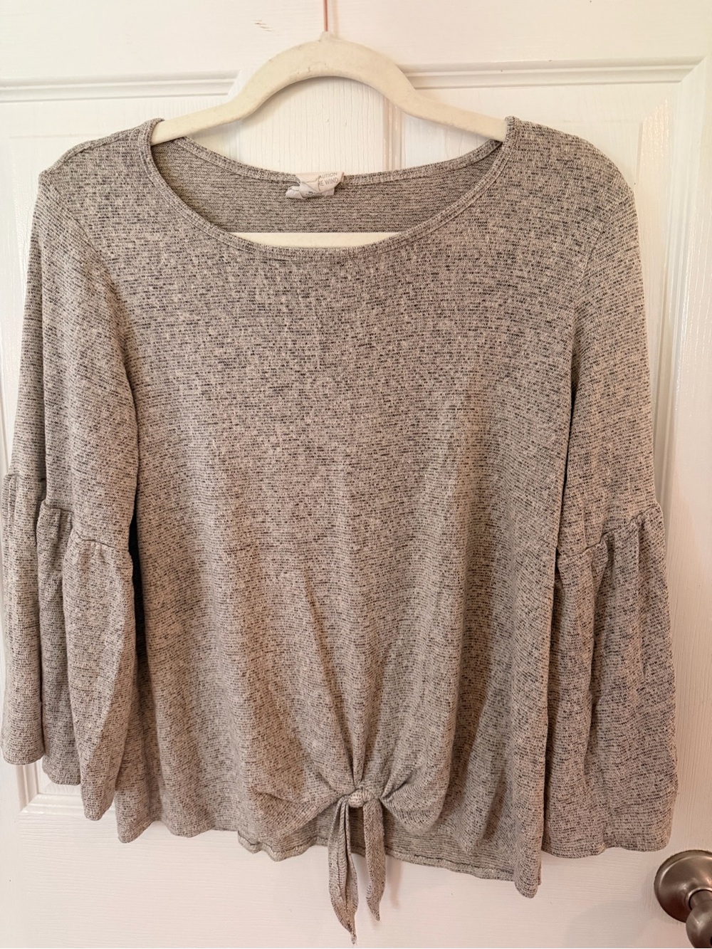 Women's Gray Tie-Front Long Sleeve Top